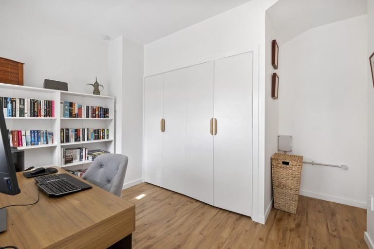 Photo of property in 64 Cliffs Road, Saint Clair, Dunedin, 9012