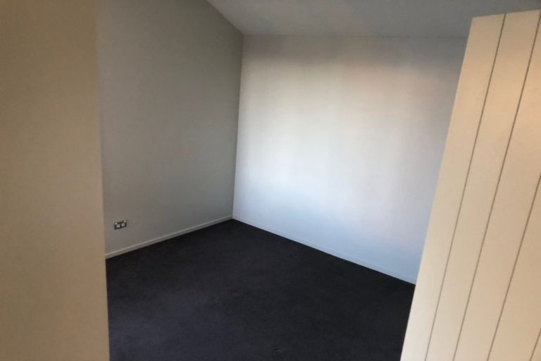 Photo of property in 10c Deyell Crescent, Sydenham, Christchurch, 8023