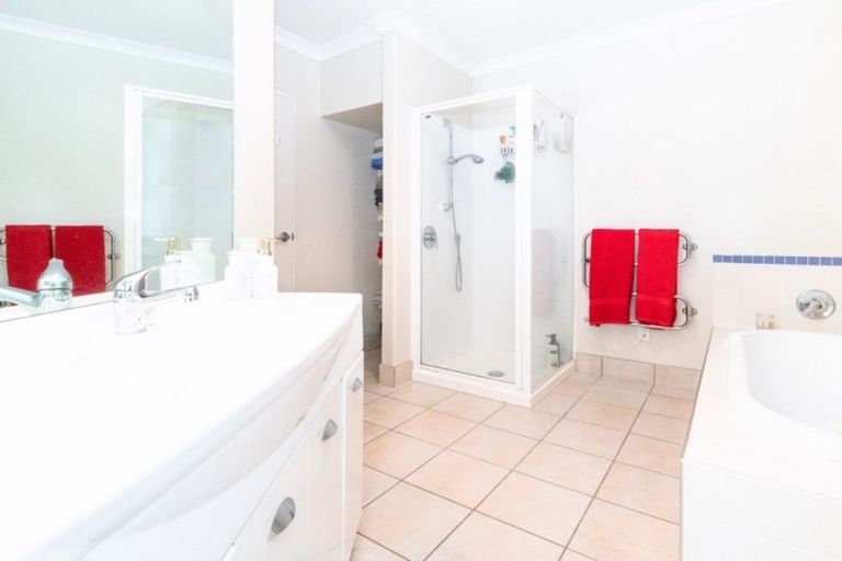 Photo of property in 46 Monte Cassino Place, Birkdale, Auckland, 0626