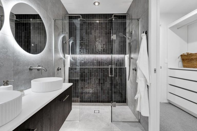 Photo of property in 54 Fernbrook Drive, Hurworth, New Plymouth, 4310