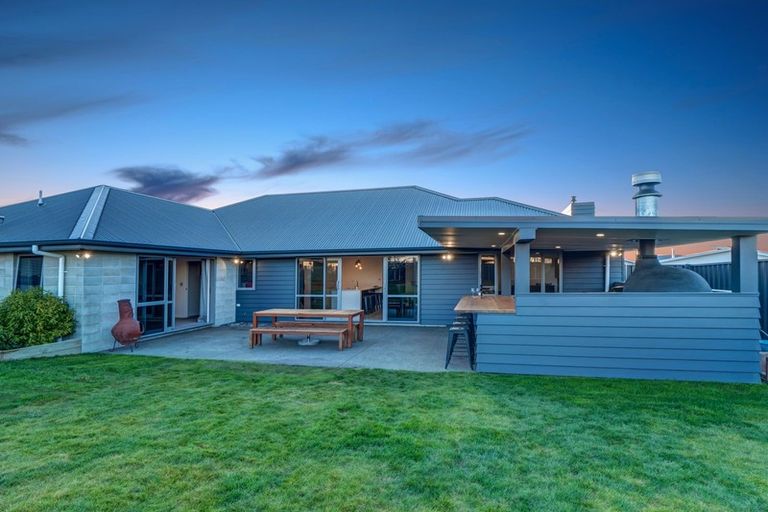 Photo of property in 7e Whakatomo Place, Havelock North, 4130