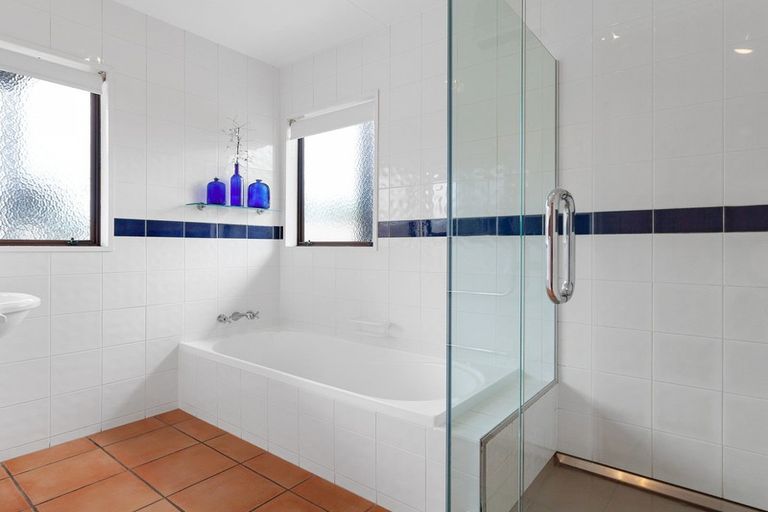 Photo of property in 3 Waikare Place, Welcome Bay, Tauranga, 3112