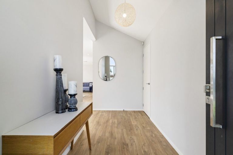 Photo of property in 3 Kuawa Drive, Kumeu, 0810