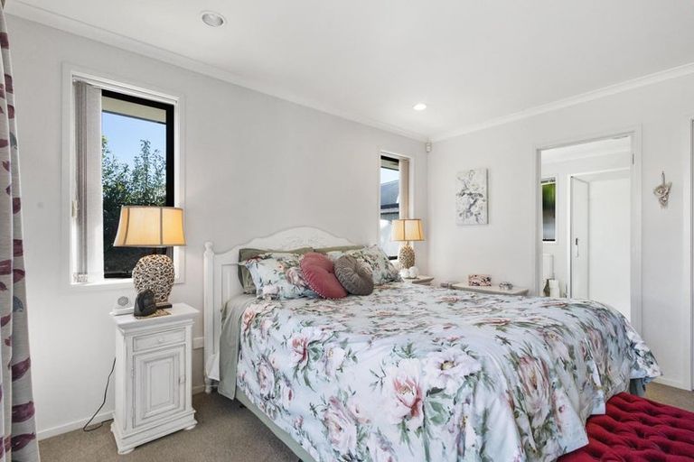 Photo of property in 12 Cotter Place, Cambridge, 3434