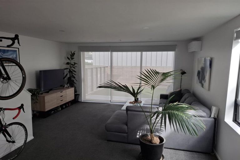 Photo of property in 1b Mamari Street, Rongotai, Wellington, 6022