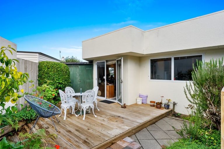 Photo of property in 2/51 Prospect Terrace, Milford, Auckland, 0620