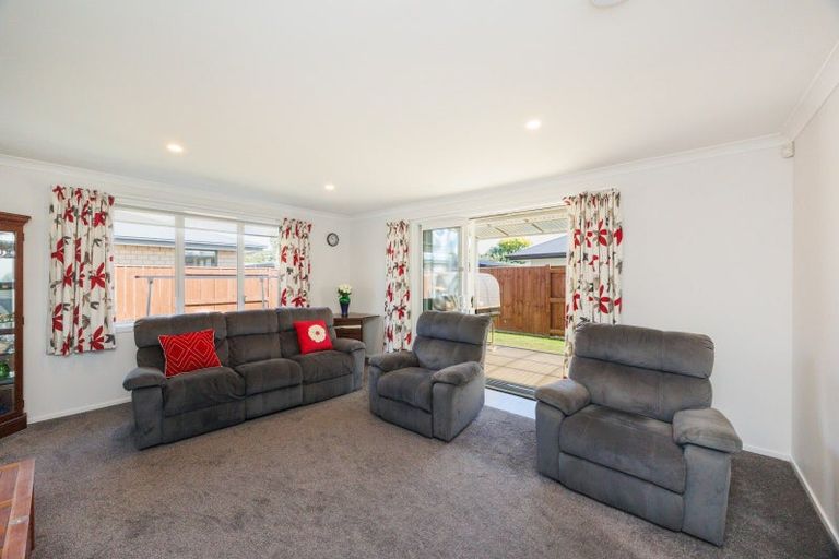 Photo of property in 15 Serenity Crescent, Kelvin Grove, Palmerston North, 4414