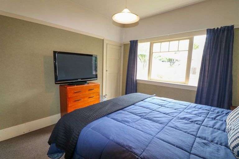 Photo of property in 1 Hertnon Street, West End, Timaru, 7910