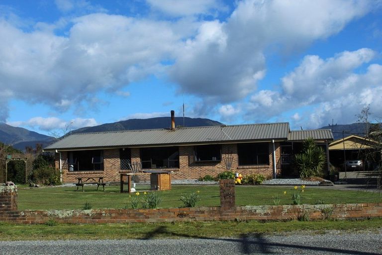 Photo of property in 92 Whitcombe Valley Road, Kokatahi, Hokitika, 7881