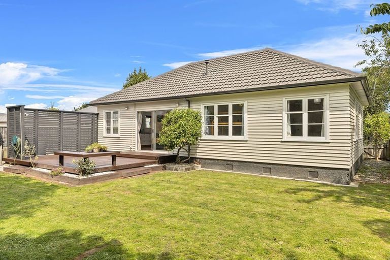 Photo of property in 12 Braemar Place, Avonside, Christchurch, 8061