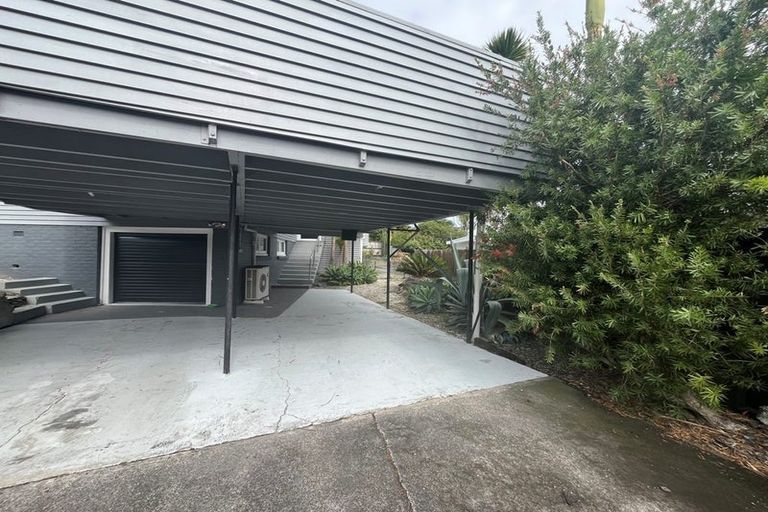 Photo of property in 1/7 Opua Street, Belmont, Auckland, 0622