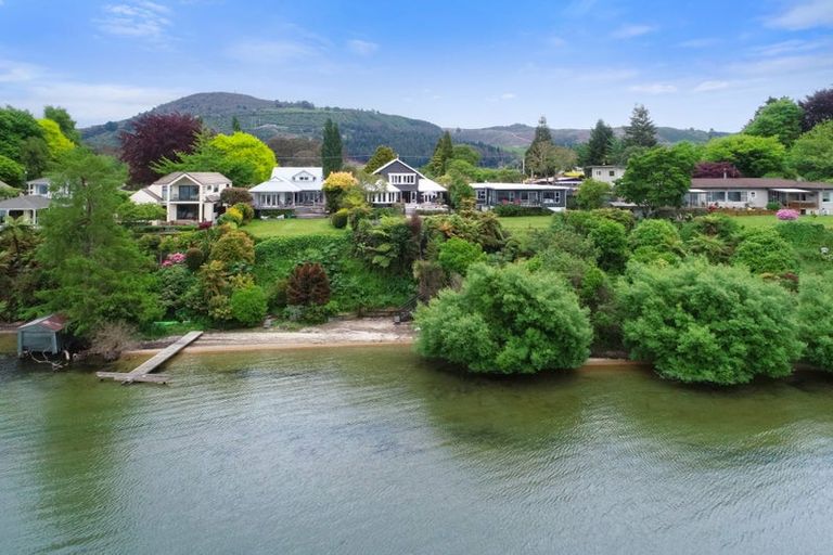 Photo of property in 135 Koutu Road, Kawaha Point, Rotorua, 3010
