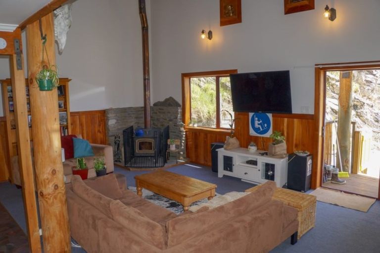 Photo of property in 42 Main Road, Luggate, Cromwell, 9383