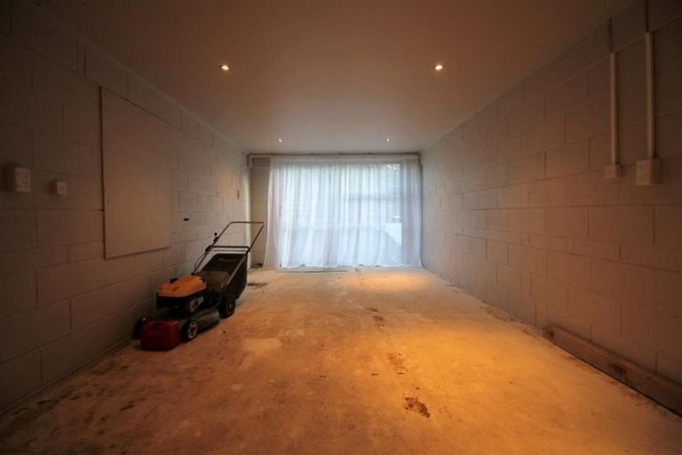 Photo of property in 1/11 Troon Place, Papatoetoe, Auckland, 2025