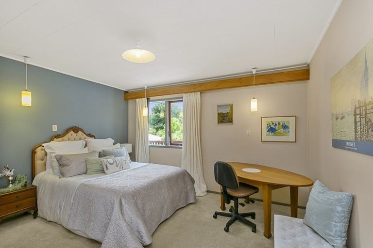 Photo of property in 146a Karori Road, Karori, Wellington, 6012