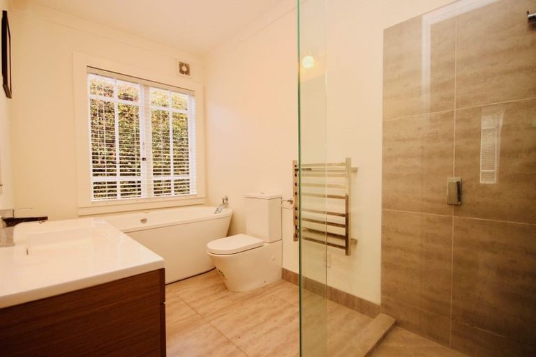 Photo of property in 25a Grand View Road, Remuera, Auckland, 1050