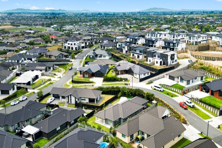 Photo of property in 18 Drower Glen, Flagstaff, Hamilton, 3210