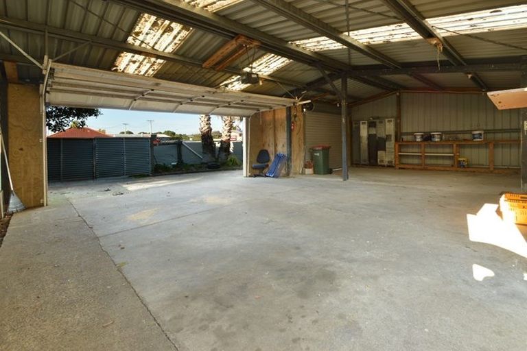 Photo of property in 5 Beatty Avenue, Manurewa, Auckland, 2102