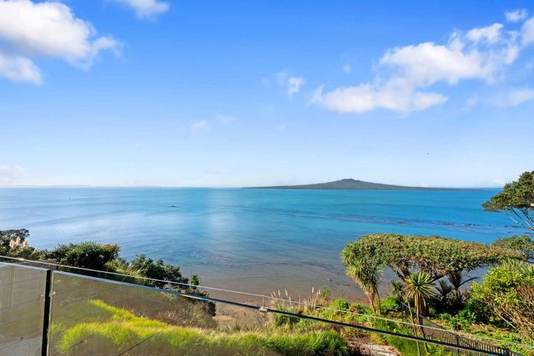 Photo of property in 52 Seacliffe Avenue, Belmont, Auckland, 0622