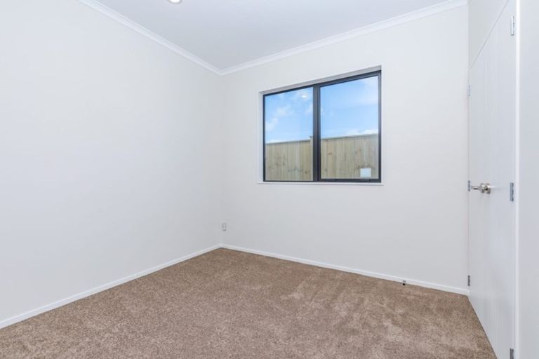 Photo of property in 46 Schoolside Road, Kumeu, 0810