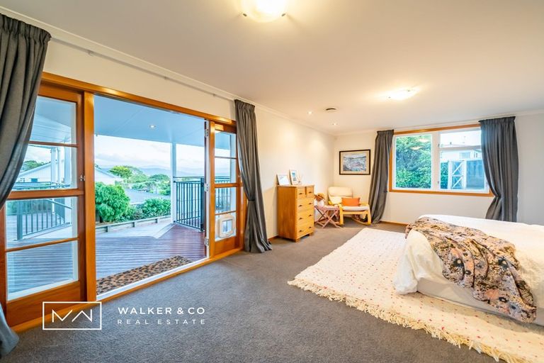 Photo of property in 63 Oakleigh Street, Maungaraki, Lower Hutt, 5010