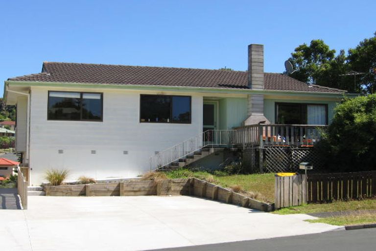 Photo of property in 36a Deverell Place, Northcross, Auckland, 0632