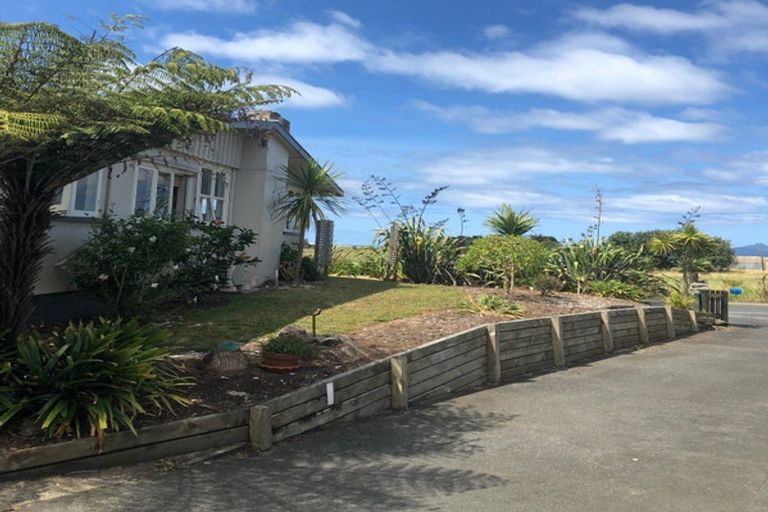 Photo of property in 352 Cove Road, Waipu, 0582
