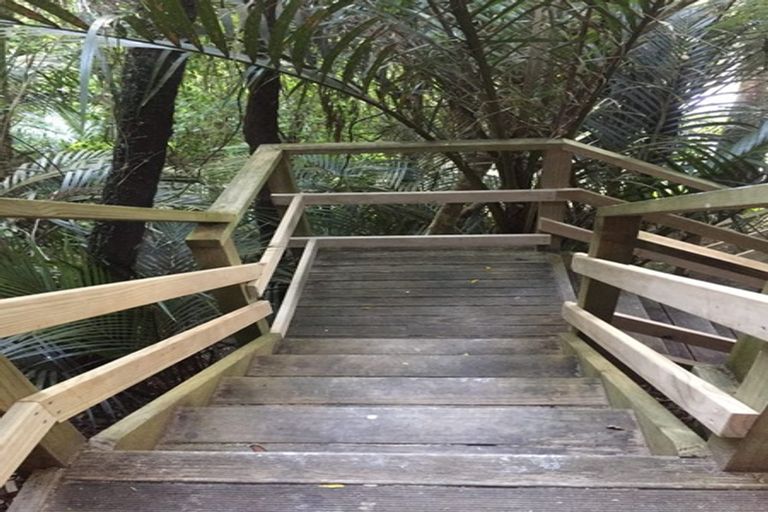 Photo of property in 30 Ocean View Road, Huia, Auckland, 0604