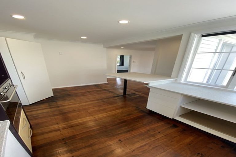 Photo of property in 70 Peat Place, Whanganui, 4500