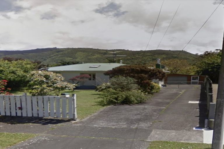 Photo of property in 26 Bethune Street, Featherston, 5710