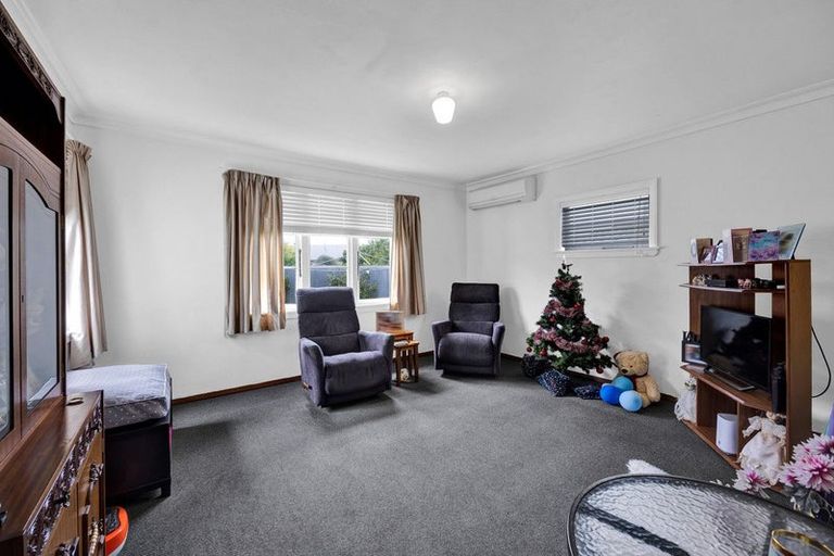 Photo of property in 13 Douglas Street, Hawera, 4610