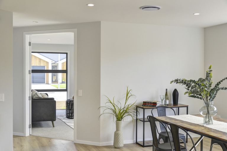 Photo of property in 14 Hereford Drive, Carterton, 5713