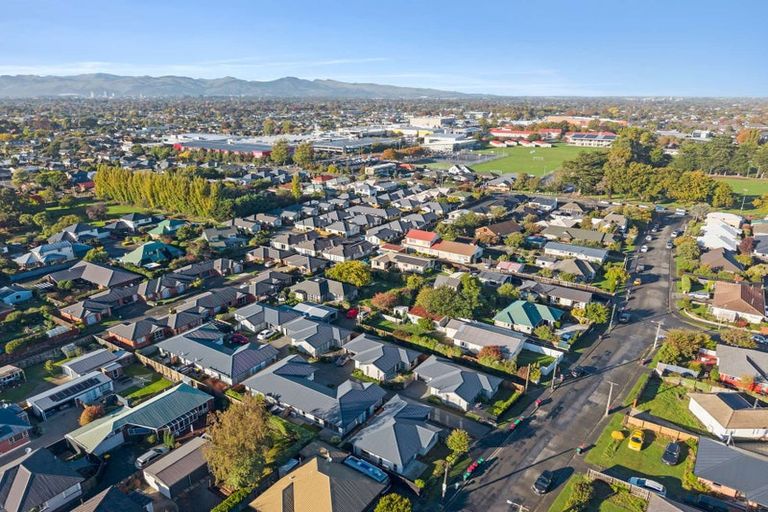 Photo of property in 8/3 Nyoli Street, Northcote, Christchurch, 8052