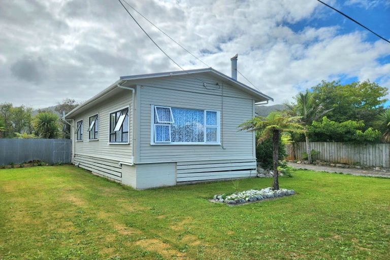 Photo of property in 7 Peel Street, Cobden, Greymouth, 7802