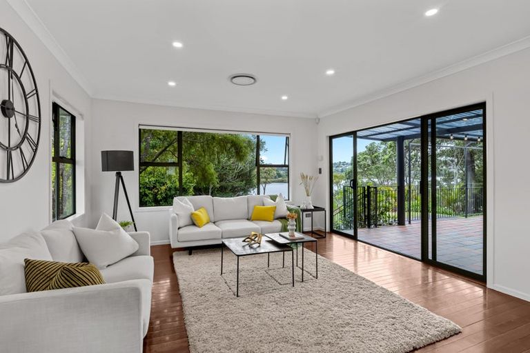 Photo of property in 2 Wharf Road, Te Atatu Peninsula, Auckland, 0610