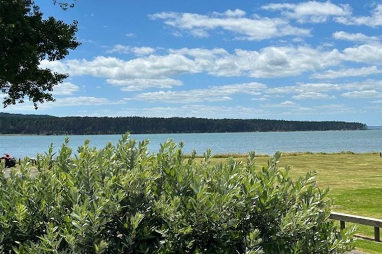 Photo of property in 88 Maunsell Road, Port Waikato, 2695