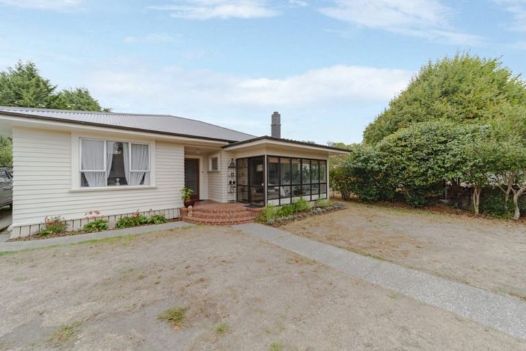 Photo of property in 5 Ruataniwha Street, Waipukurau, 4200