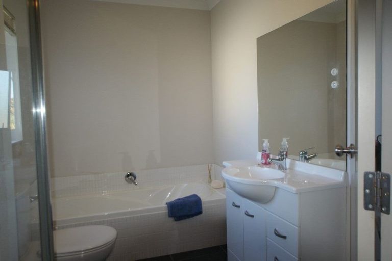 Photo of property in 18a Boyd Avenue, Mangere Bridge, Auckland, 2022