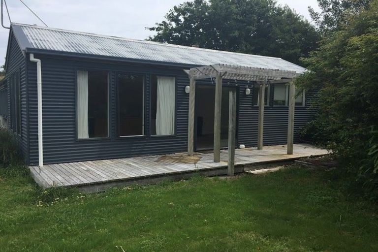 Photo of property in 71 Omarere Road, Martinborough, 5711