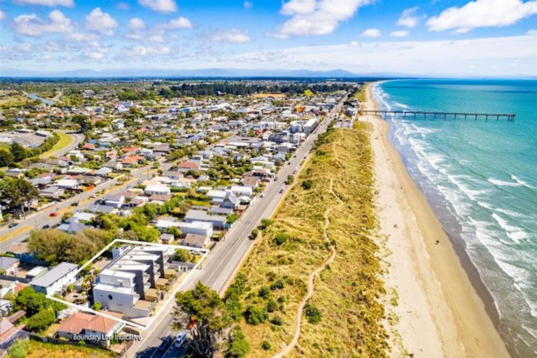 Photo of property in 10/272 Marine Parade, New Brighton, Christchurch, 8061