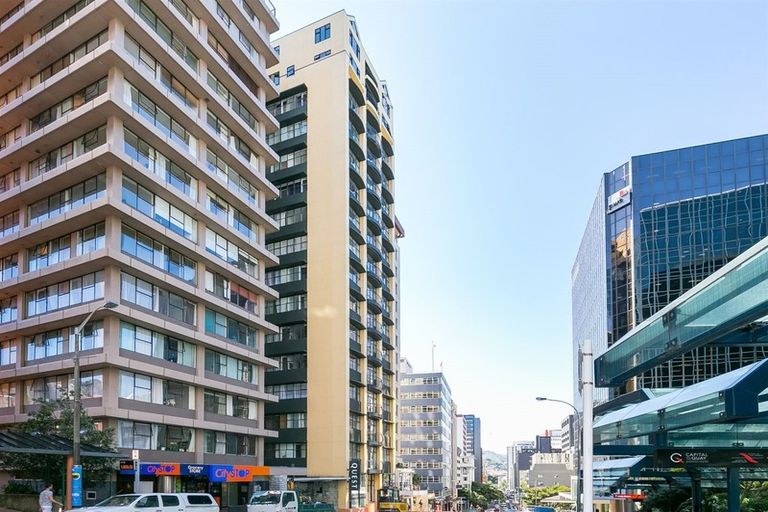 Photo of property in Terrace Garden Apartments, 3b/120 The Terrace, Wellington Central, Wellington, 6011