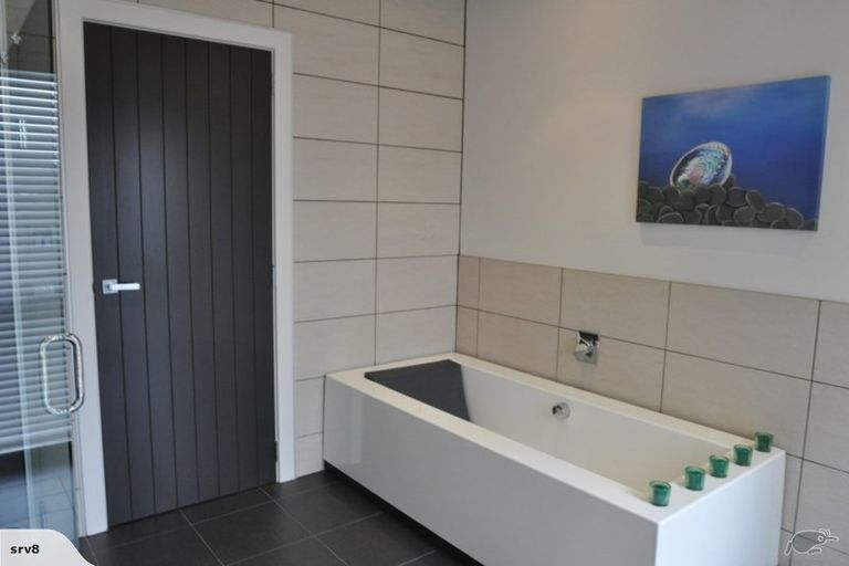 Photo of property in 29a Kiriwai Road, Paremata, Porirua, 5024