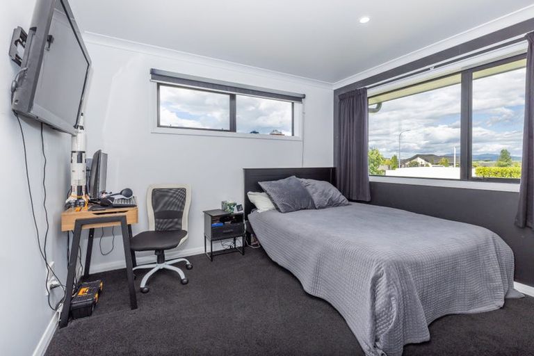 Photo of property in 2 Oak Ridge Drive, Te Awamutu, 3800