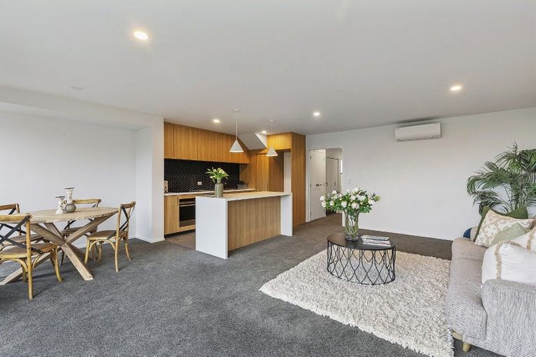 Photo of property in 28 Holystone Road, Whitby, Porirua, 5024