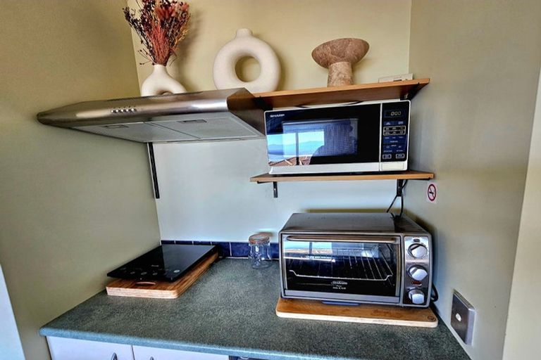 Photo of property in 12 Commodore Place, Britannia Heights, Nelson, 7010