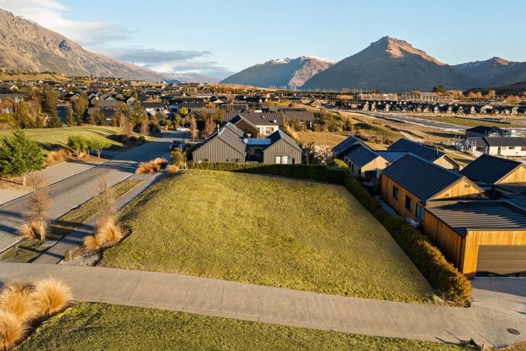 Photo of property in 9 Cunninghams Drive, Jacks Point, Queenstown, 9371