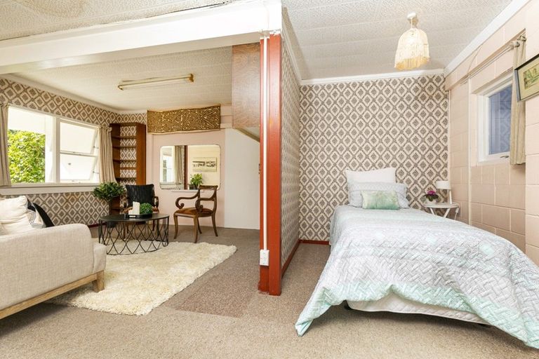 Photo of property in 2/47a Vauxhall Road, Devonport, Auckland, 0624