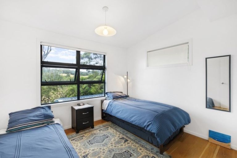 Photo of property in 177 Kawakawa Bay Coast Road, Kawakawa Bay, Papakura, 2585