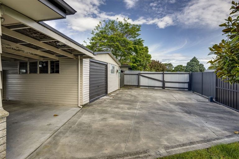 Photo of property in 25 Tait Drive, Greenmeadows, Napier, 4112