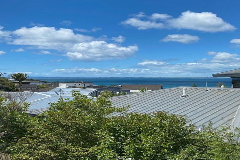 Photo of property in 841a Beach Road, Browns Bay, Auckland, 0630